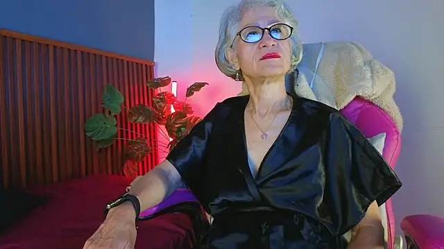 Snapshot of miss_monserrate01 chatting on February 10, 2026, 12:48 pm miss monserrate01 online show from February 10, 2026, 12:48 pm