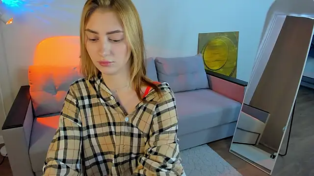 Snapshot of Rita_Flux chatting on February 9, 2026, 2:42 am Rita Flux online show from February 9, 2026, 2:42 am