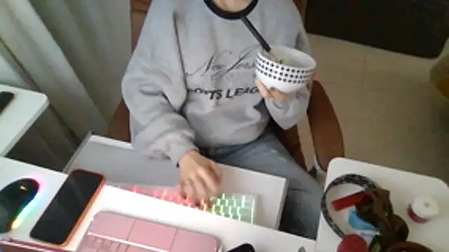 hipotenusa online show from March 26, 2026, 8:12 am