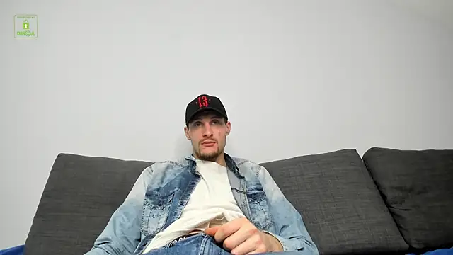 Snapshot of Deymond_Russo chatting on February 22, 2026, 5:25 pm Deymond Russo online show from February 22, 2026, 5:25 pm