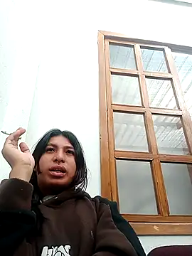 MeelFox online show from April 13, 2026, 1:04 pm