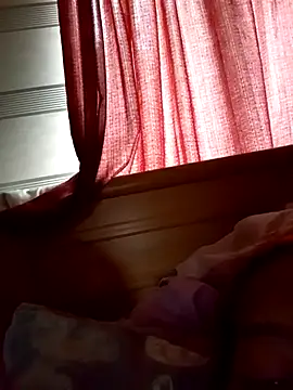 Snapshot of loveofpetitegirls34 chatting on February 16, 2026, 5:28 am loveofpetitegirls34 online show from February 16, 2026, 5:28 am