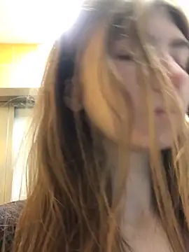 Snapshot of Bubble_Chloe chatting on February 28, 2026, 2:39 pm Bubble Chloe online show from February 28, 2026, 2:39 pm