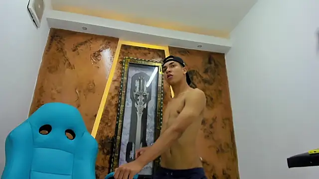 Snapshot of David_Bigcock20 chatting on February 8, 2026, 7:55 pm David Bigcock20 online show from February 8, 2026, 7:55 pm