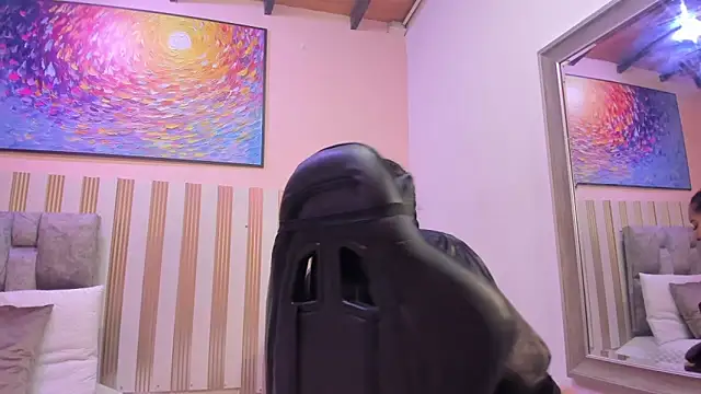 nina glow online show from March 27, 2026, 11:33 am