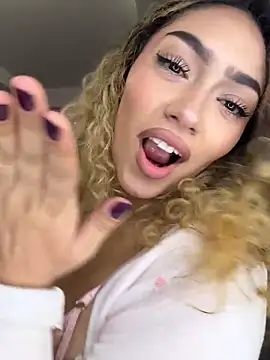 Maddy Beluci online show from April 11, 2026, 12:07 am