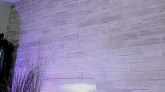 Ivorym00n online show from April 22, 2026, 5:36 am