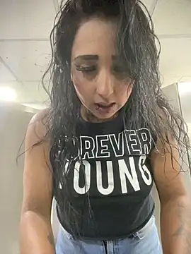 Snapshot of Isaabella_Russo1 chatting on February 12, 2026, 4:18 pm Isaabella Russo1 online show from February 12, 2026, 4:18 pm