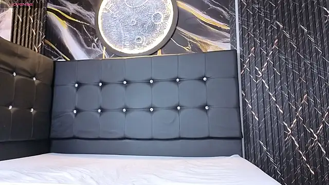 Snapshot of Karolyn_rousse chatting on February 13, 2026, 12:38 pm Karolyn rousse online show from February 13, 2026, 12:38 pm