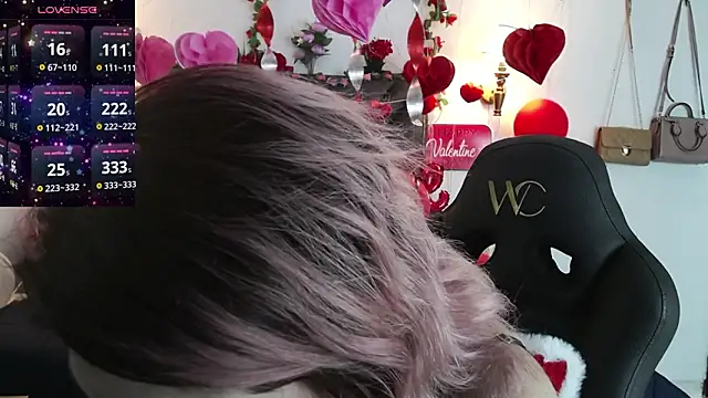 Snapshot of Sharma_Amayra chatting on February 13, 2026, 7:47 pm Sharma Amayra online show from February 13, 2026, 7:47 pm