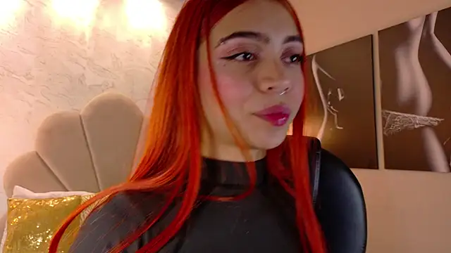 Snapshot of Polygonniaa chatting on February 21, 2026, 1:40 am Polygonniaa online show from February 21, 2026, 1:40 am