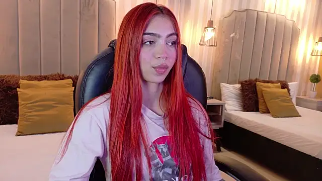 Snapshot of Polygonniaa chatting on February 19, 2026, 3:31 pm Polygonniaa online show from February 19, 2026, 3:31 pm