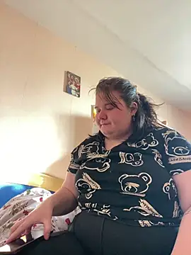 Snapshot of AngelKiras chatting on March 4, 2026, 6:43 am AngelKiras online show from March 4, 2026, 6:43 am