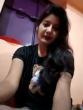 Ayesharani1 online show from February 8, 2026, 3:32 pm