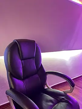 Annie Alicee online show from February 25, 2026, 2:39 pm