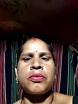 Hot kiran4 online show from April 2, 2026, 4:35 pm