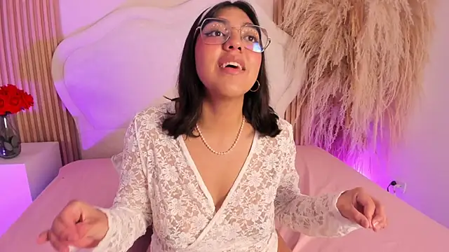 rebeca taylor online show from February 20, 2026, 6:19 am