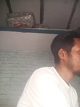 Snapshot of ravimandal chatting on April 20, 2026, 4:19 pm ravimandal online show from April 20, 2026, 4:19 pm