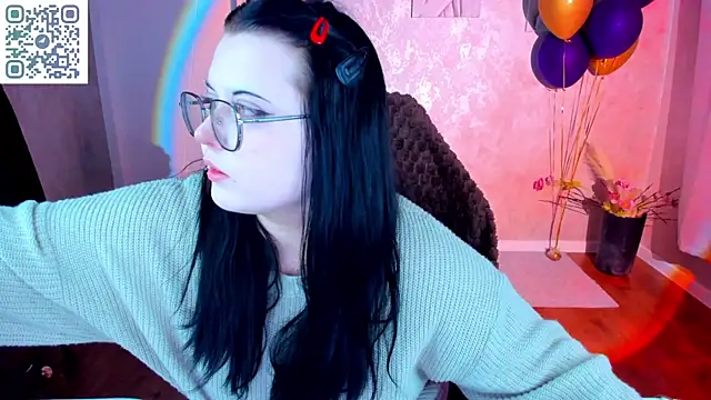 Kira G0ld online show from April 16, 2026, 1:12 pm