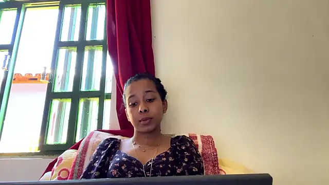 Snapshot of KayleenStoyanoff chatting on February 19, 2026, 4:37 pm KayleenStoyanoff online show from February 19, 2026, 4:37 pm