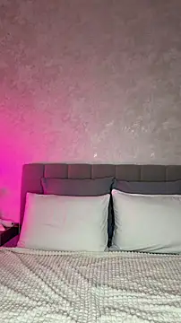 Velvet Hell online show from March 26, 2026, 8:23 am