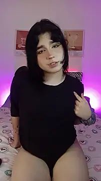 Snapshot of Daniellesins1 chatting on March 2, 2026, 3:29 am Daniellesins1 online show from March 2, 2026, 3:29 am