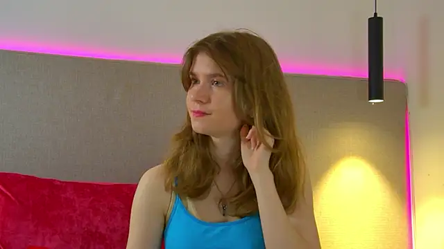 MilaMaelis online show from April 16, 2026, 6:25 am