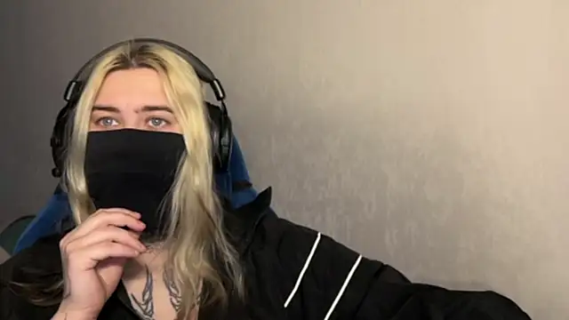 UnaXyling online show from February 25, 2026, 12:44 am