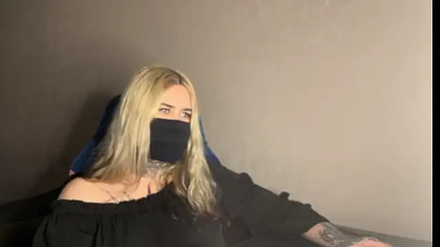 UnaXyling online show from February 3, 2026, 1:27 pm