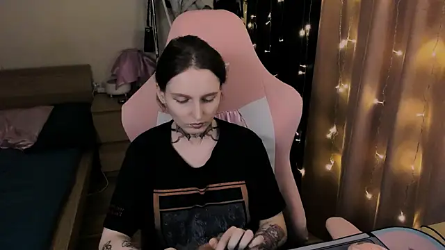 Onyxix online show from April 20, 2026, 8:10 pm