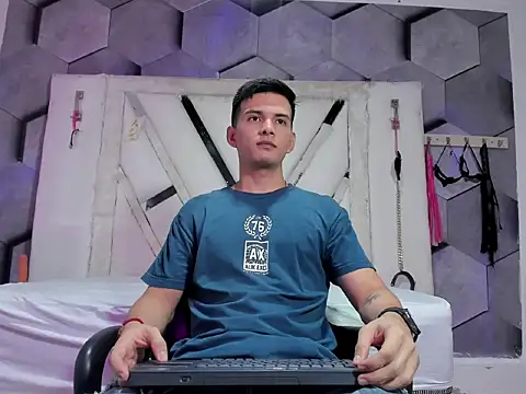 GoldenBoyM online show from May 30, 2026, 3:02 am
