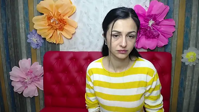 Snapshot of EvaClarkk chatting on April 14, 2026, 5:12 am EvaClarkk online show from April 14, 2026, 5:12 am