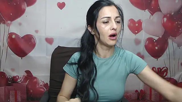 Snapshot of EvaClarkk chatting on May 27, 2026, 5:15 am EvaClarkk online show from May 27, 2026, 5:15 am