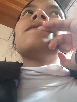 Julieta Parker online show from February 16, 2026, 7:34 pm