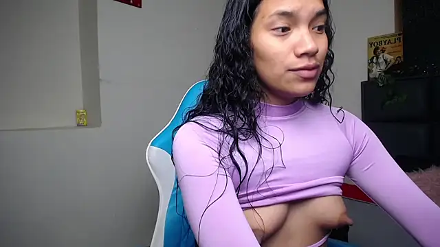 Julieta Parker online show from April 10, 2026, 2:07 am