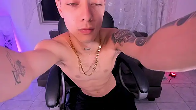 Dereck Boy  online show from April 9, 2026, 3:52 am