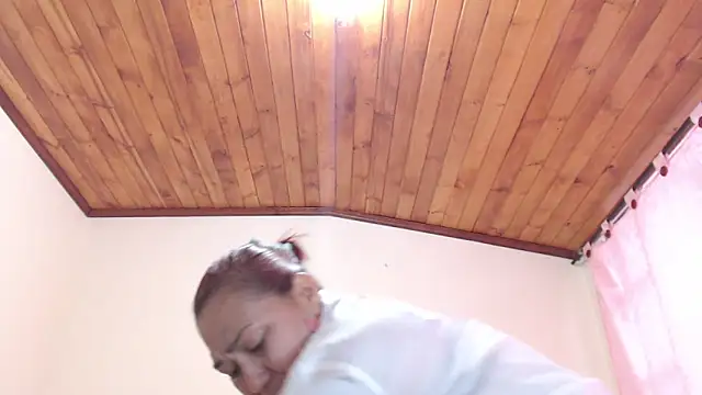 Snapshot of dannamomcerratt chatting on February 16, 2026, 9:02 pm dannamomcerratt online show from February 16, 2026, 9:02 pm