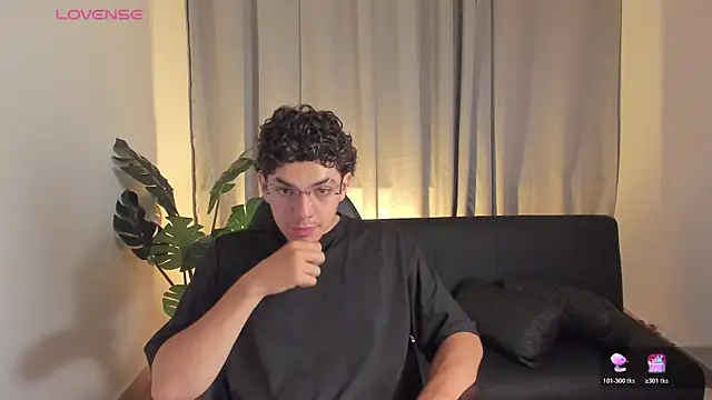 Axel Creed online show from February 21, 2026, 4:03 am