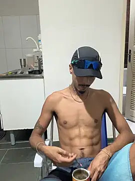 Snapshot of ActingSubunit chatting on February 4, 2026, 12:55 pm ActingSubunit online show from February 4, 2026, 12:55 pm