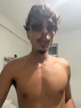 Snapshot of ActingSubunit chatting on April 4, 2026, 12:39 am ActingSubunit online show from April 4, 2026, 12:39 am