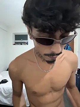 Snapshot of ActingSubunit chatting on April 14, 2026, 2:27 am ActingSubunit online show from April 14, 2026, 2:27 am