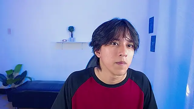 nikoo 18 online show from April 21, 2026, 2:23 pm