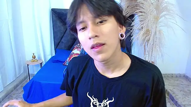 nikoo 18 online show from March 3, 2026, 2:13 pm