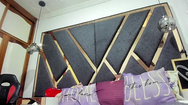 Maggyx online show from February 12, 2026, 1:22 pm