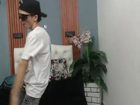 Asher costa online show from March 8, 2026, 2:04 am