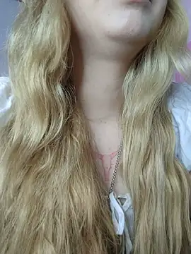 isaneptuneuwu online show from March 9, 2026, 1:31 am