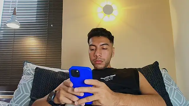 Max Hornye online show from February 25, 2026, 7:14 pm