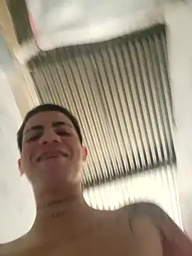 paul-mendezx online show from April 15, 2026, 4:11 pm