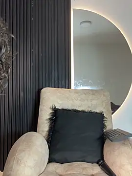 Snapshot of ARON_LUXX chatting on February 12, 2026, 3:06 am ARON LUXX online show from February 12, 2026, 3:06 am