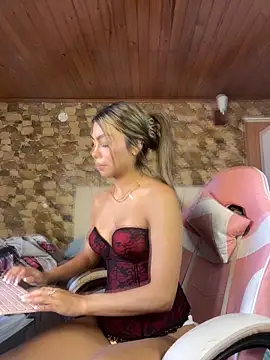 Snapshot of khaimi_ chatting on February 12, 2026, 7:35 pm khaimi online show from February 12, 2026, 7:35 pm